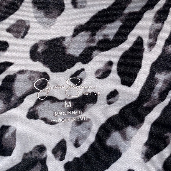 NWOT Jessica Simpson “Active” Leggings - Picture 3 of 3